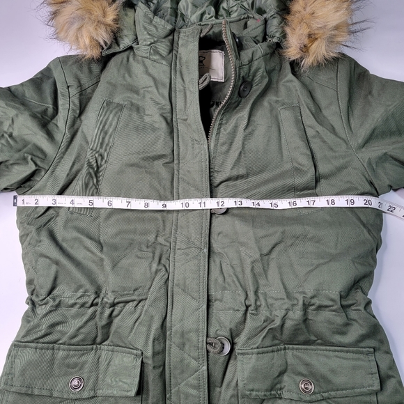 Women's Winter Parka Jacket with Fur Hood - Picture 8 of 10